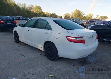 2009 Toyota Camry Le z USA, uszkodzony, nr VIN 4T4BE46K89R095487